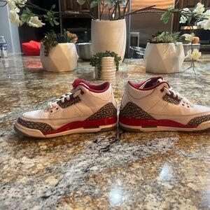 Jordan 3 cardinal red